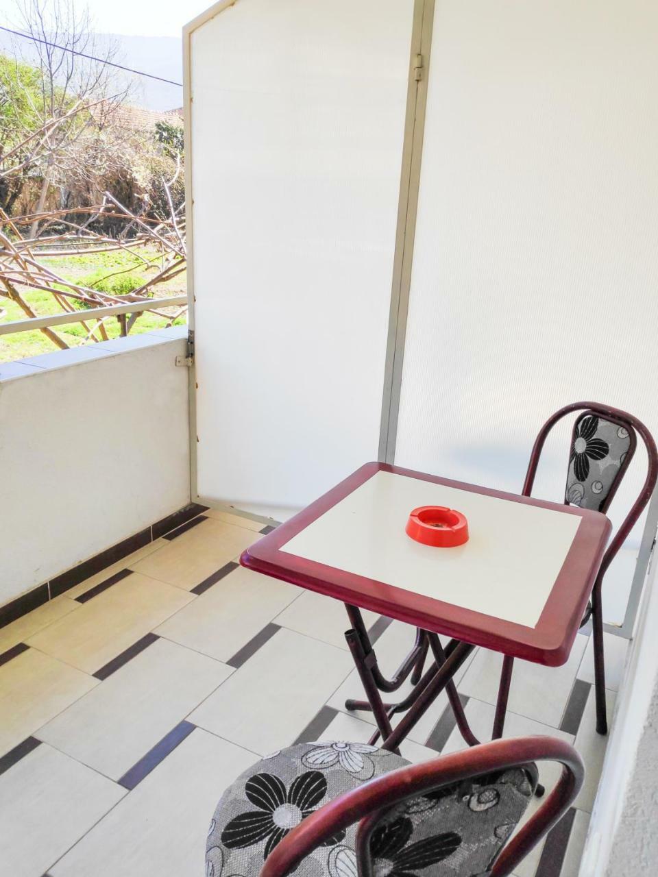 אוהריד Central Studios & Rooms מראה חיצוני תמונה