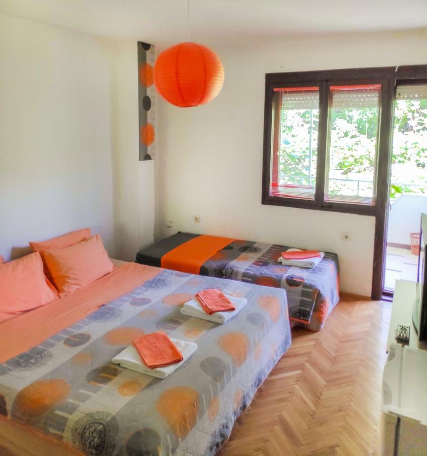 אוהריד Central Studios & Rooms מראה חיצוני תמונה